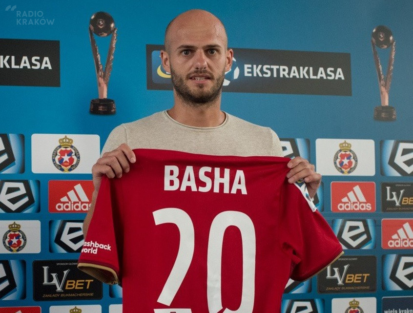Basha przedłużył kontrakt z Wisłą