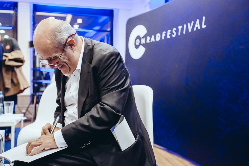 Colm Tóibín Fot. dla KBF Hasenien Dousery  blackshadowstudio.com