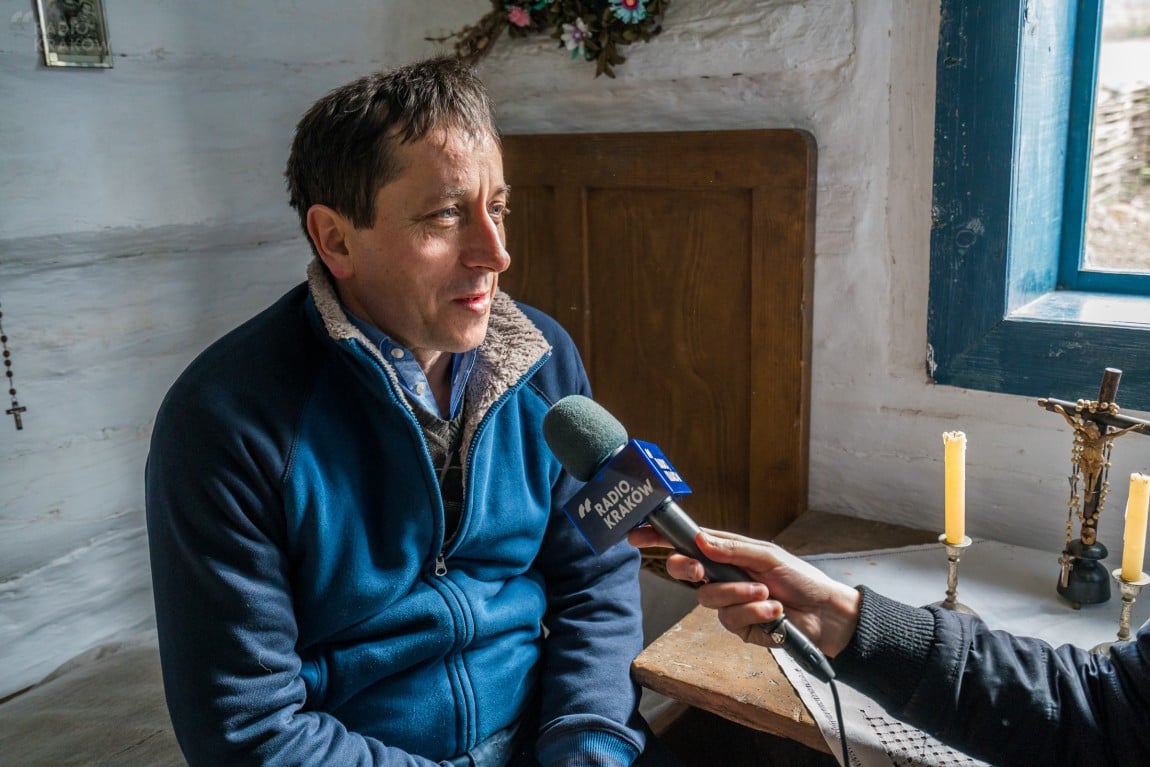 Na zdjęciu artysta-malarz Sylwester Pięcijewski, odtwórca o. Papczyńskiego. Fot. Damian Radziak