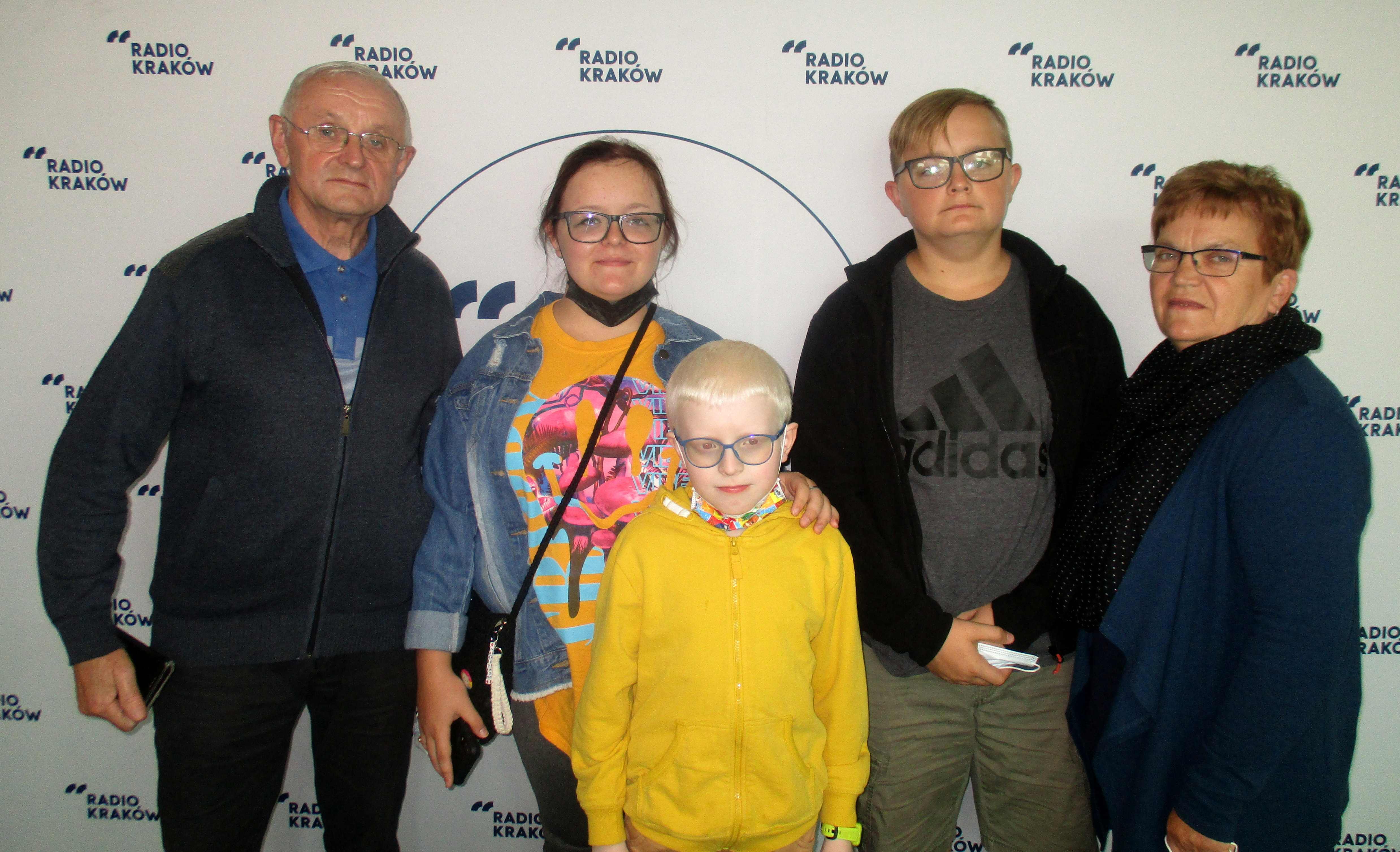 od lewej; Edward, Zosia, Mateusz (syn Sławomira), Daniel i Maria Kaczówkowie