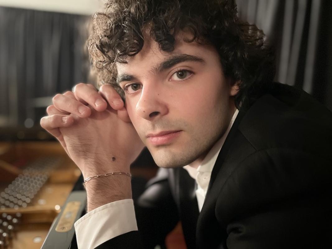 Martín García García en el galardonado Concierto de piano de Chopin