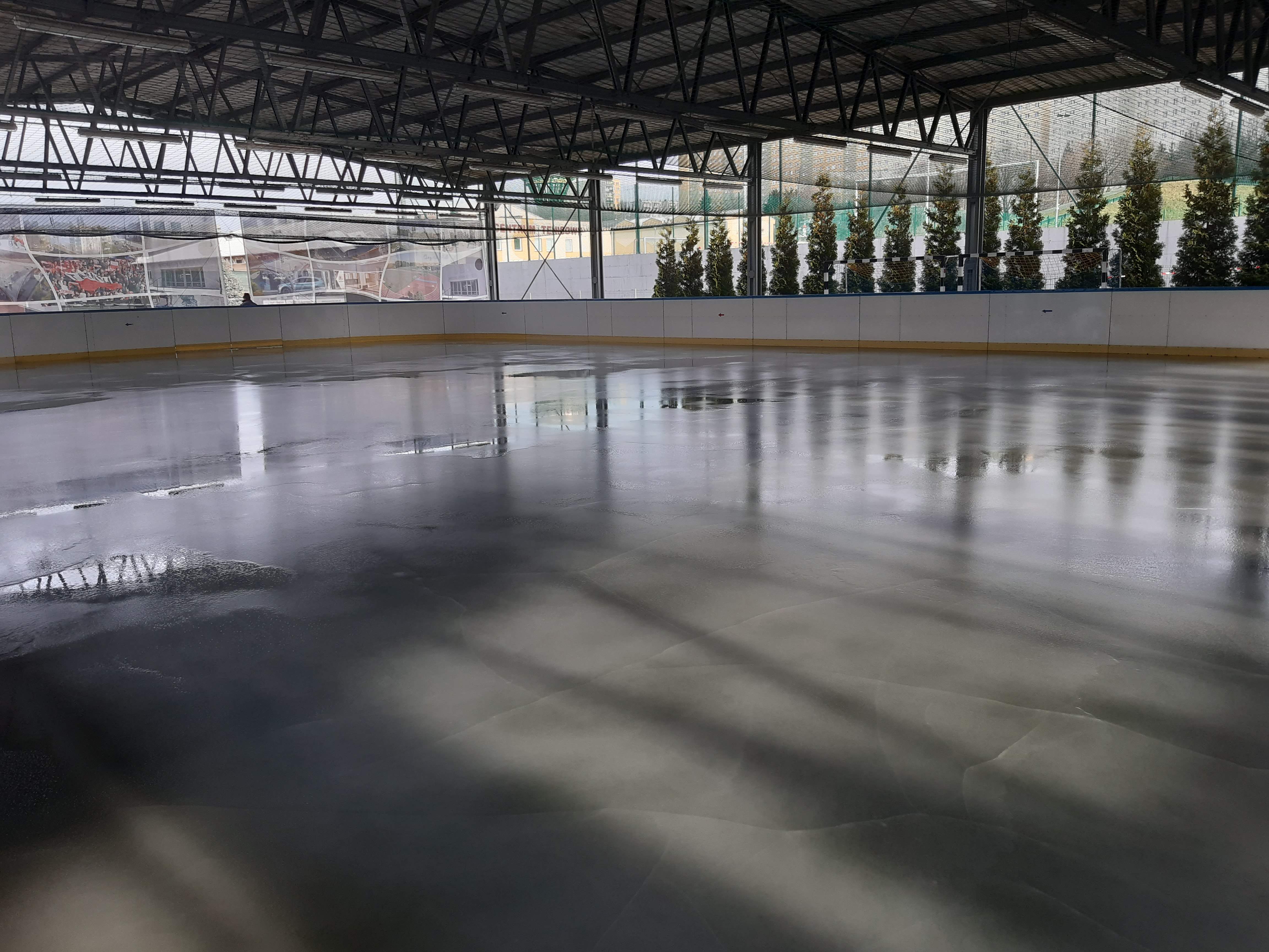 Trwa walka z czasem i warunkami atmosferycznymi. Fot. Marcin Golec