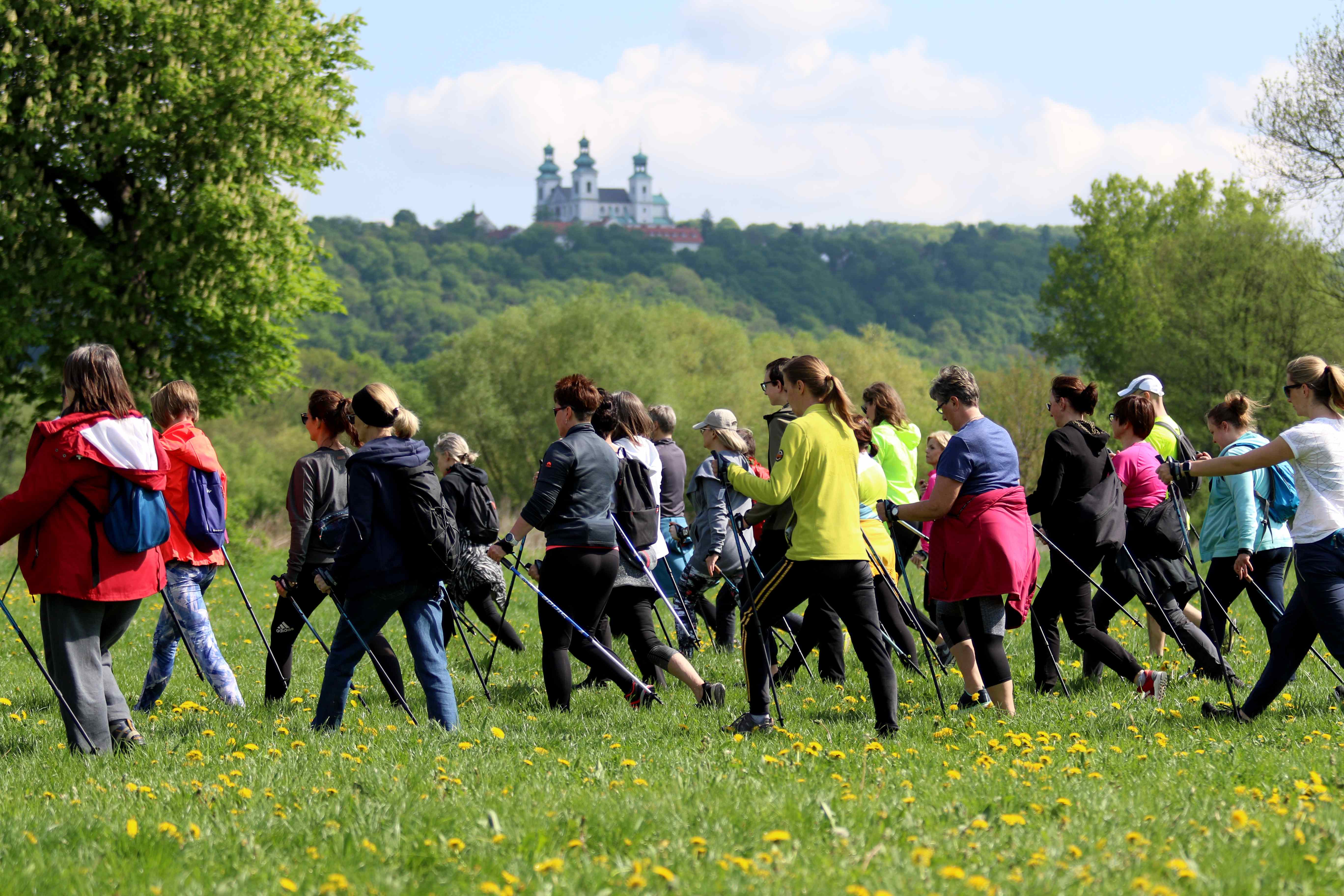 Zajęcia Nordic Walking 10 17.05.2021 Fot. Michał Sobolewski_ZIS