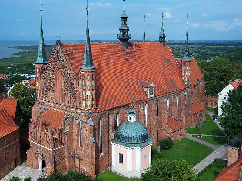 Katedra we Fromborku. Siedziba kapituły warmińskiej, której kanonikiem był Kopernik przez 48 lat życia ( fot.Jan Mehlich/Wikipedia)