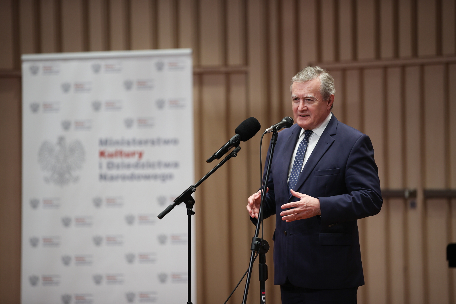 Wicepremier i minister kultury Piotr Gliński (fot. PAP/Łukasz Gągulski)