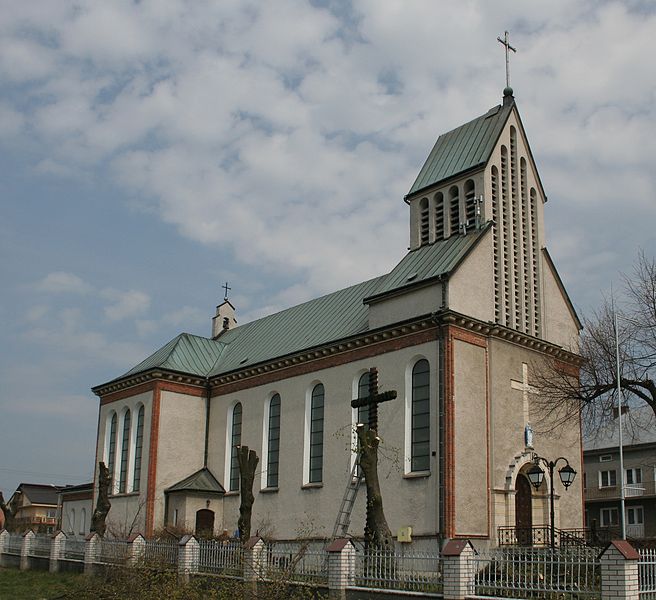 Stare Żukowice Kościół pw. Matki Bożęj Częstochowskiej (fot. Przykuta/Wikipedia)