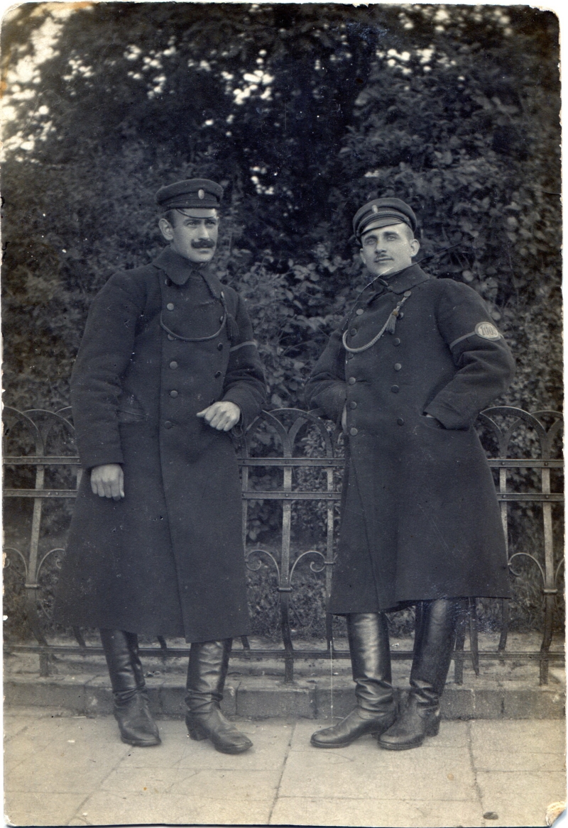 Członkowie Milicji Miejskiej m. st. Warszawy, 1916 r ( fot.ze zbiorów Jacka Walaszczyka)
