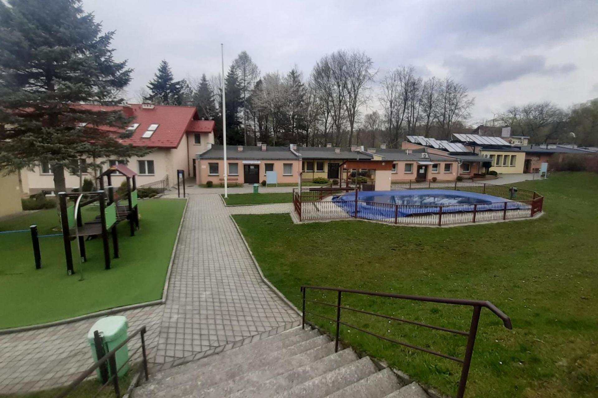 Dom Wczasów Dziecięcych W Porąbce Dom Wczasów Dziecięcych w Jodłówce Tuchowskiej nie zostanie na razie