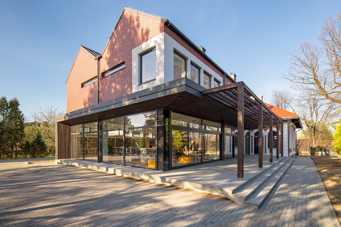 Powiatowa i Miejsko-Gminna Biblioteka Publiczna im. Wiktora Bazielicha w Starym Sączu