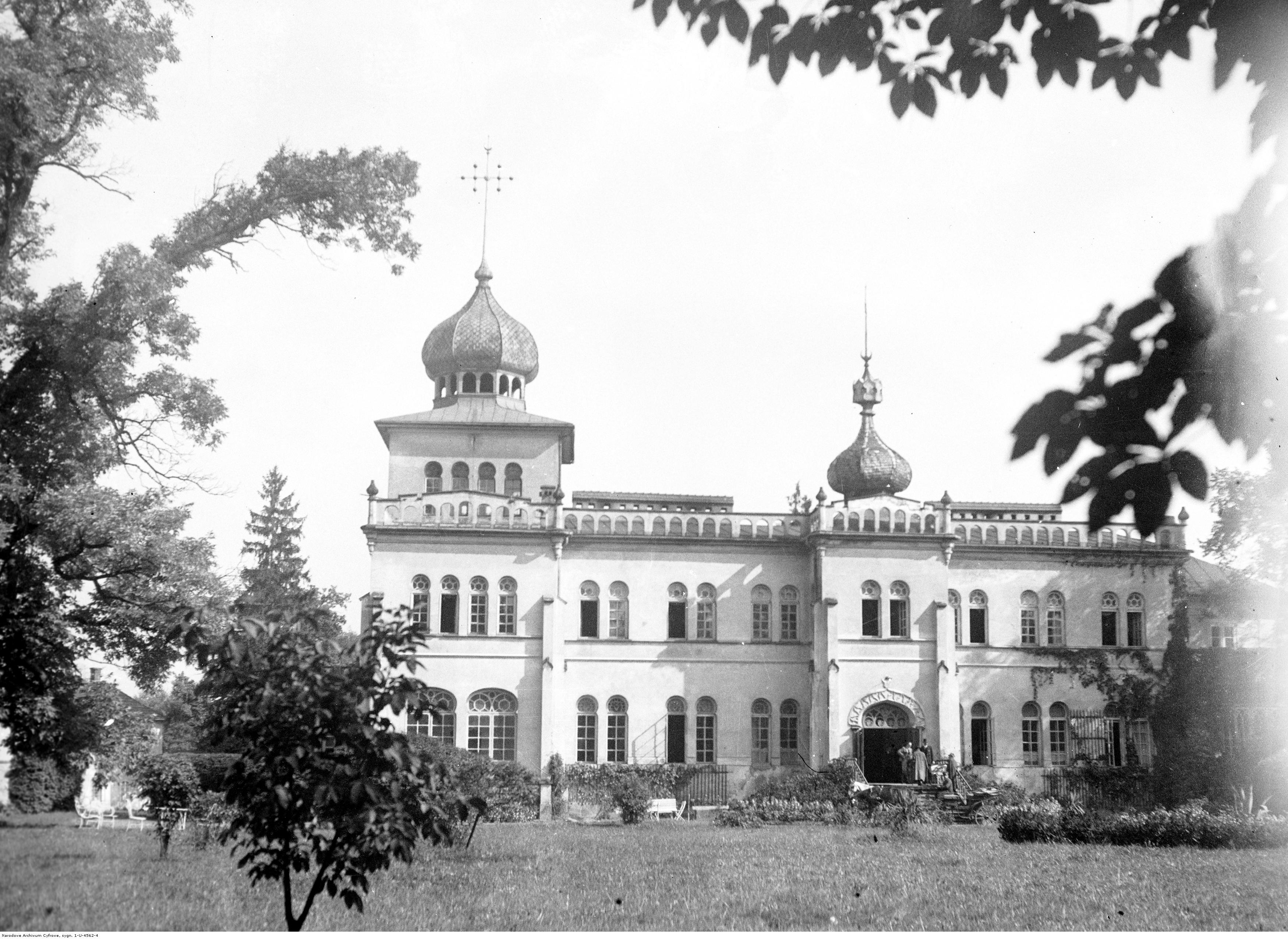 Pałac w Osieku (fot. Narodowe Archiwum Cyfrowe)