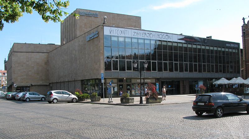 Teatr WYBRZEŻE w Gdańsku ( 2010 r.)  - fot. Artur Andrzej/Wikipedia