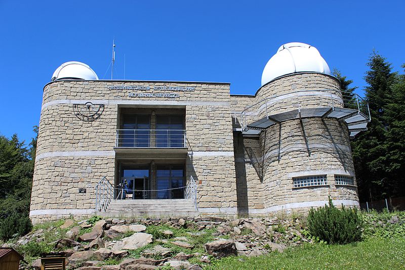 Obserwatorium astronomiczne na Lubomirze (fot. J.Opioła/Wikipedia