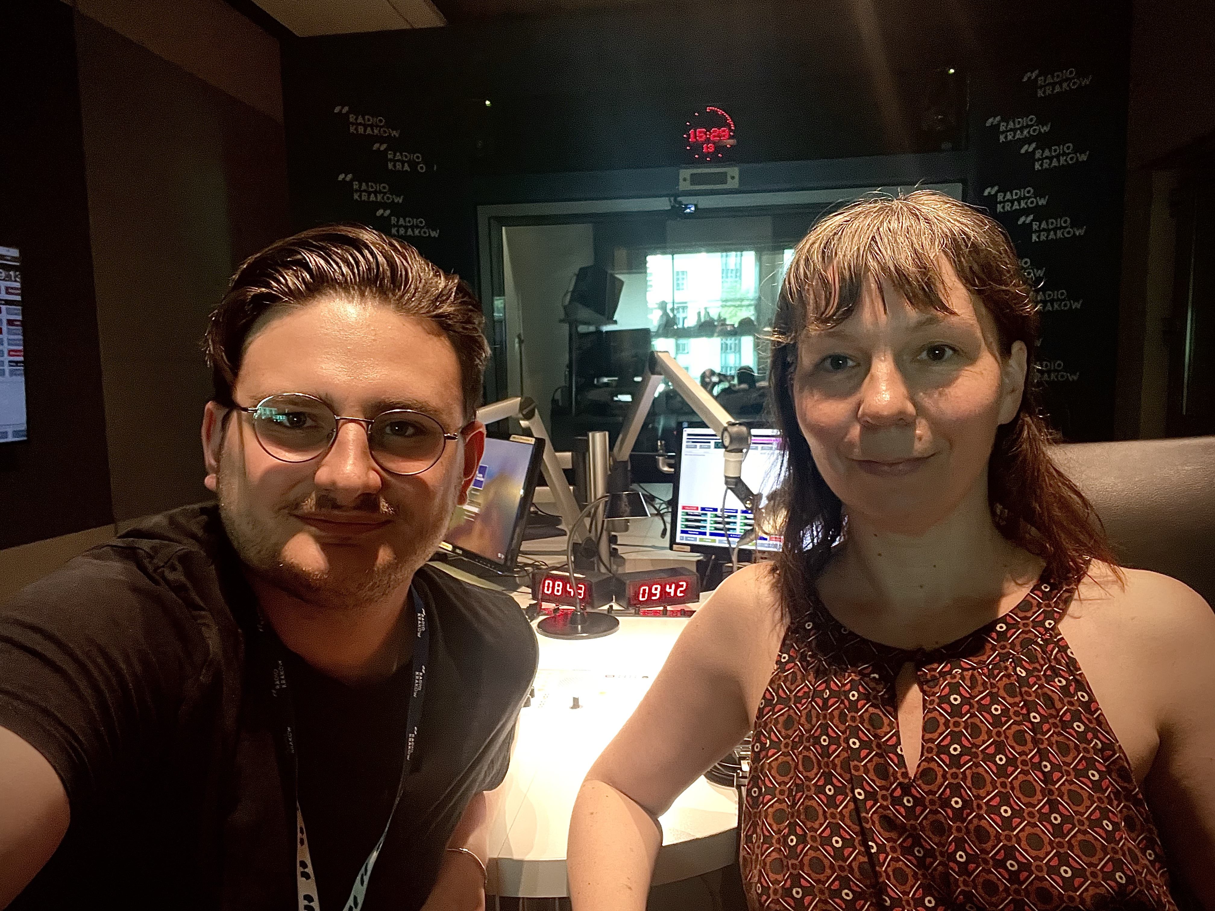 Monika Kilian i Tadeusz Marek w studiu Radia Kraków