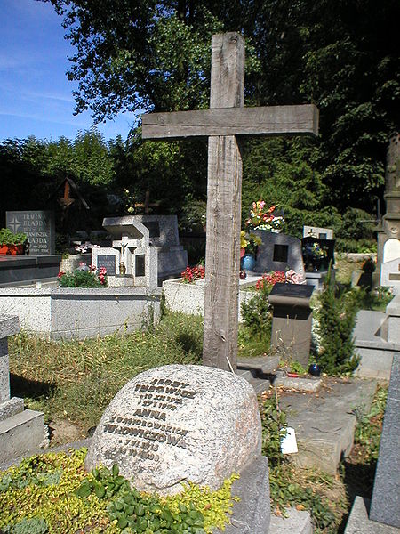 Grób Anny i Jerzego Turowicza na cmentarzu w Tyńcu (fot. Kazimierz S.Ożóg)