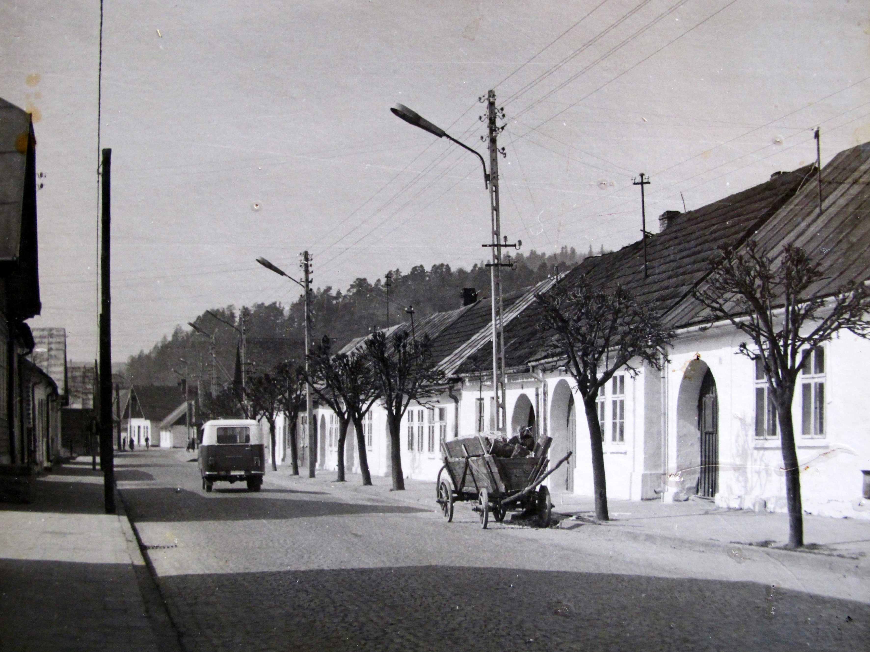 ul. Kościelna lata 60. XX w. ( fot. ze zbiorów Muzeum Regionalnego Państwa Muszyńskiego)