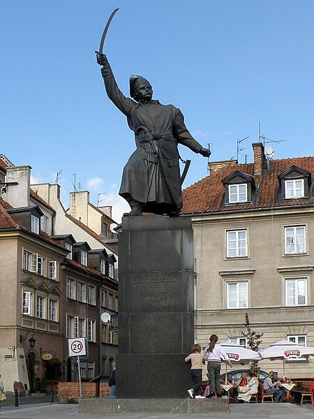 Warszawa, ul. Podwale (fot. Alicja Zienowicz/Wikipedia)