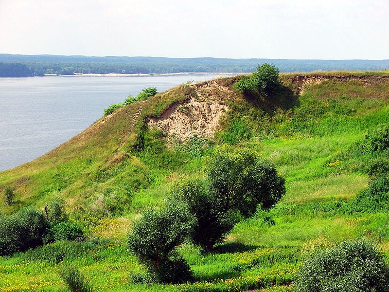 Skarpa nad Wisłą w .........?  (fot.Sebastianm/Wikipedia)