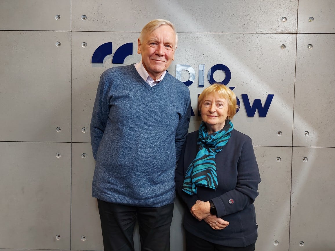 Prof. Kazimierz Wiech i Alicja Zięba w studiu Radia Kraków, fot. Sylwia Paszkowska