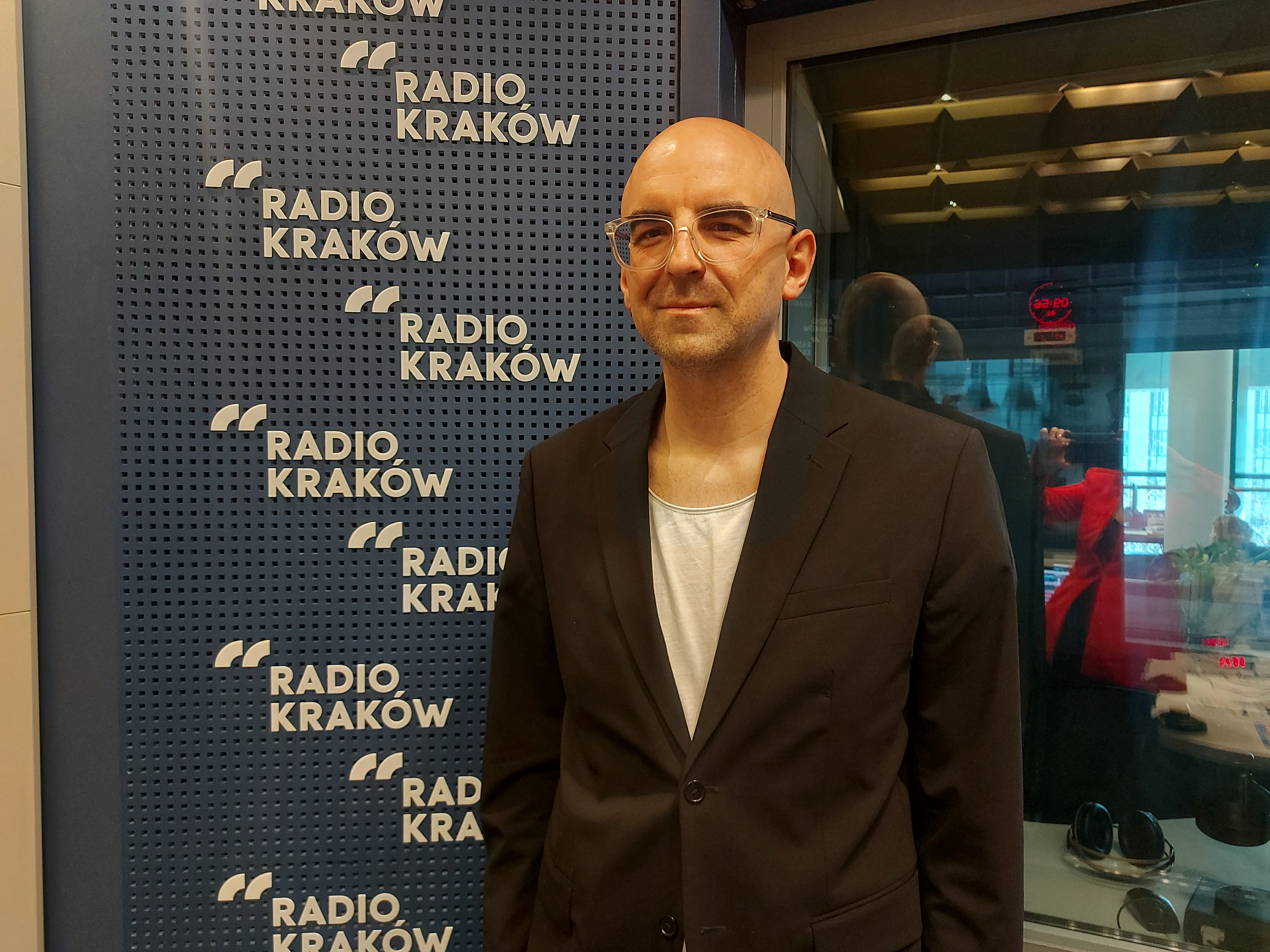 Maciek Zygmunt w studiu Radia Kraków, fot. Sylwia Paszkowska