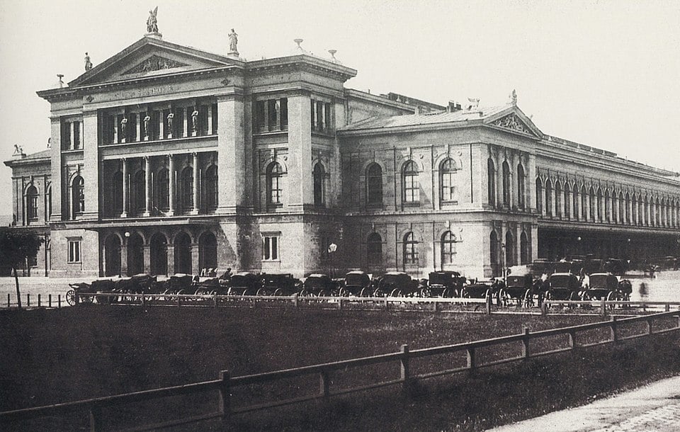 Wiedeń, Dworzec Południowy (1875) - fot. Wikipedia