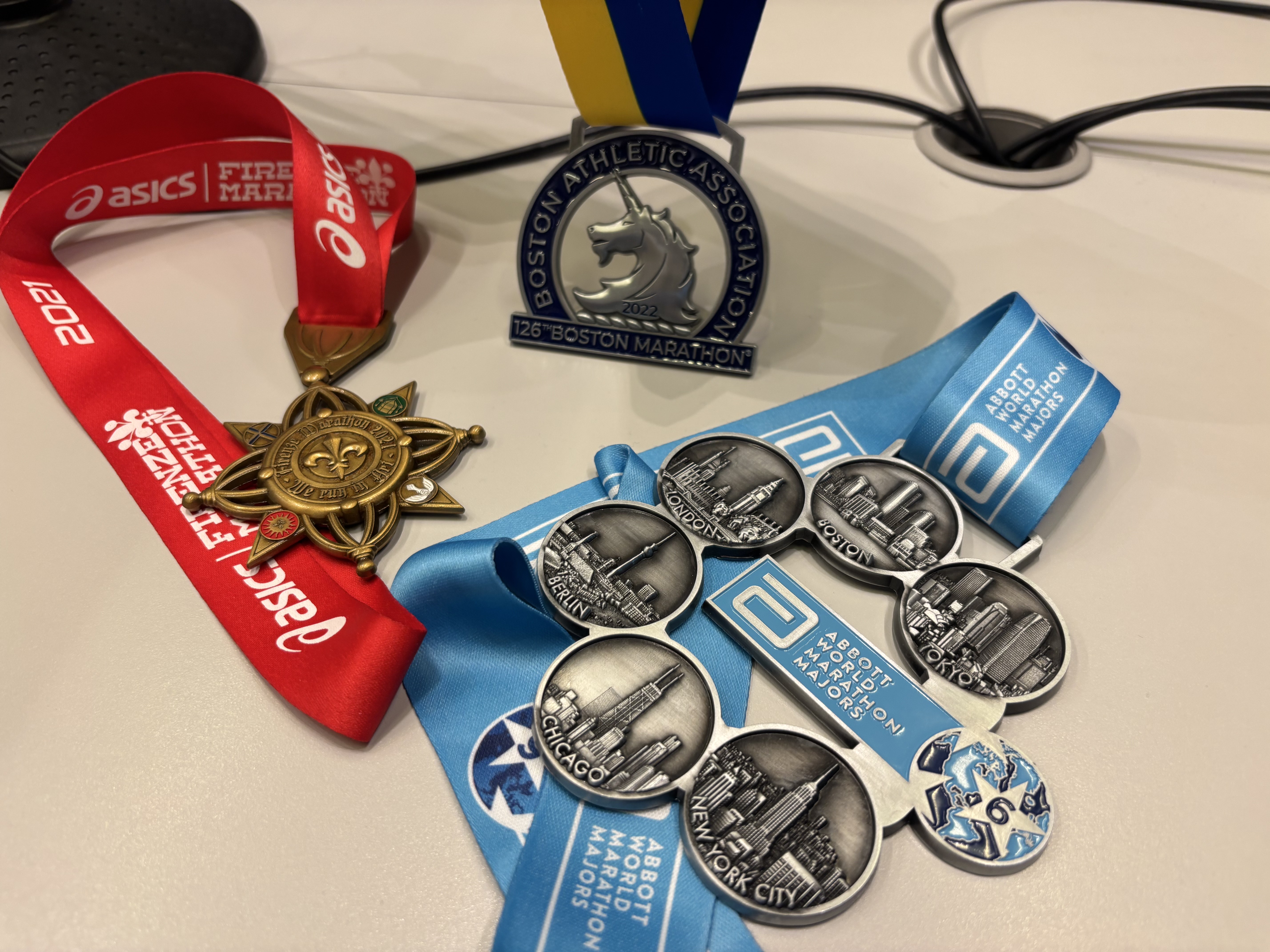 Medale zdobyte przez sędziego Macieja Ferka, fot. Agata Ciechanowska 