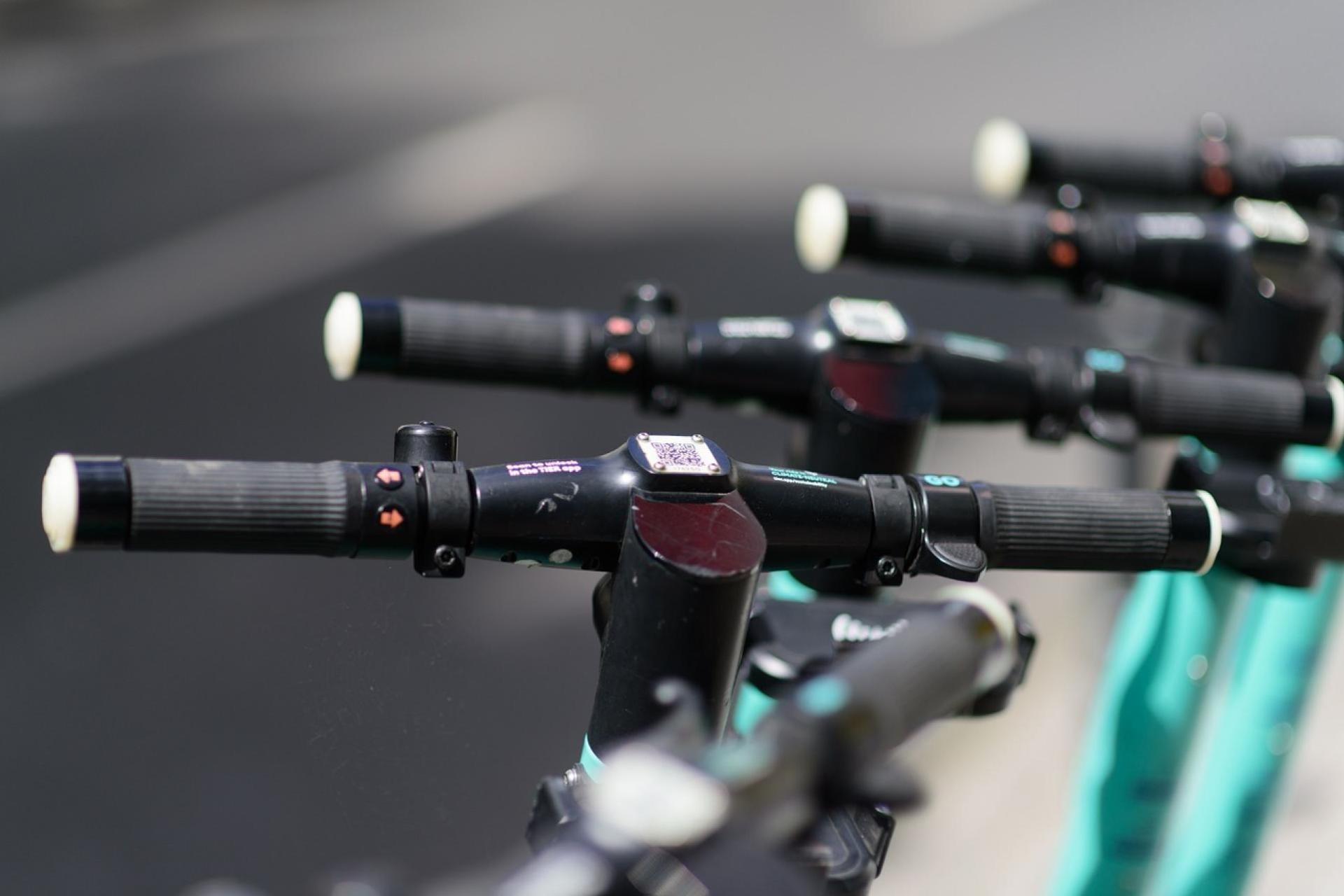 Pijany 58-latek jechał na elektrycznej hulajnodze. Teraz słono za to zapłaci