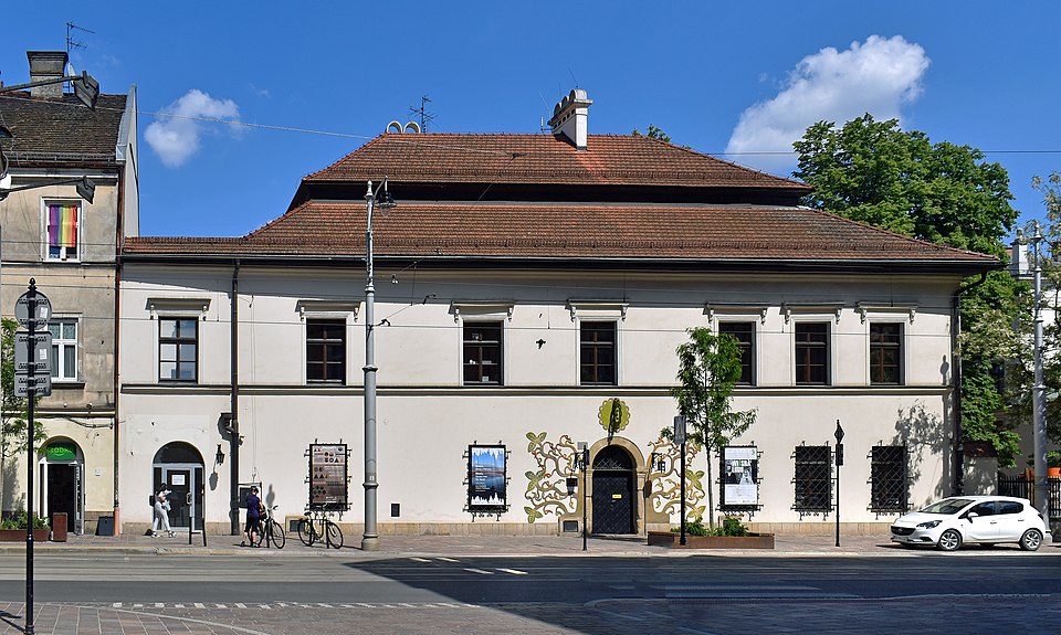 Dom Esterki (fot. Zygmunt Put/Wikipedia)