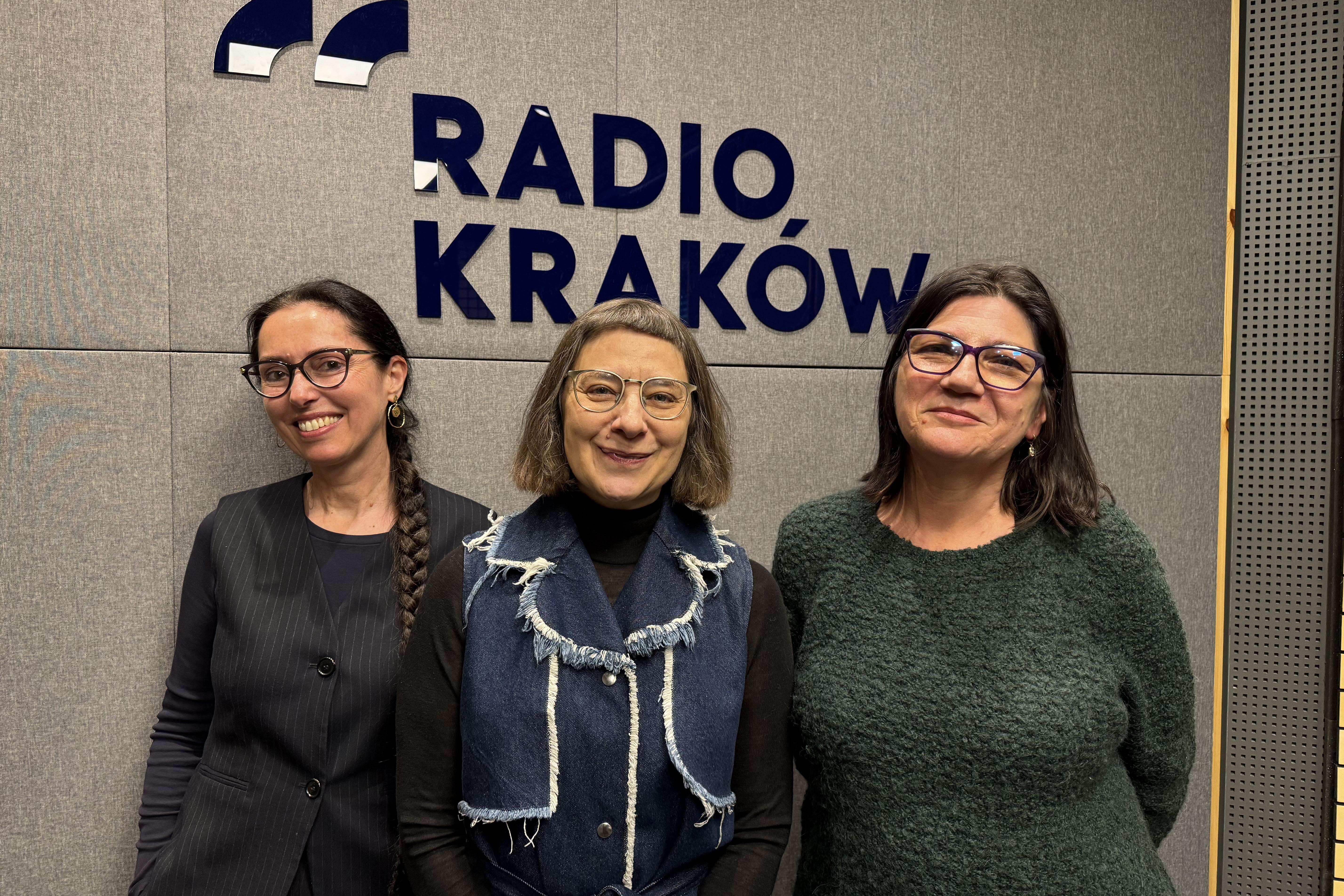 Justyna Nowicka z Małgorzatą Malwiną Niespodziewaną i Magdaleną Ujmą.