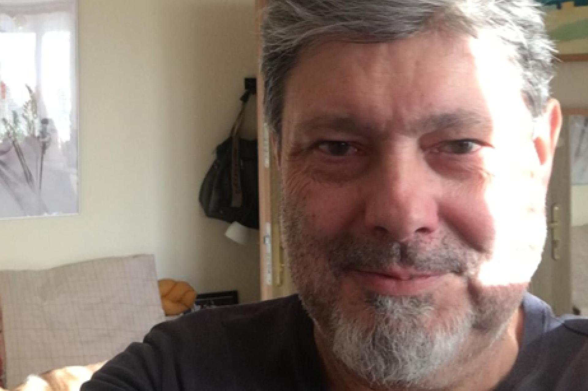 Zaginął 57-letni Jerzy Stasiak z Krakowa. ZDJĘCIE, RYSOPIS