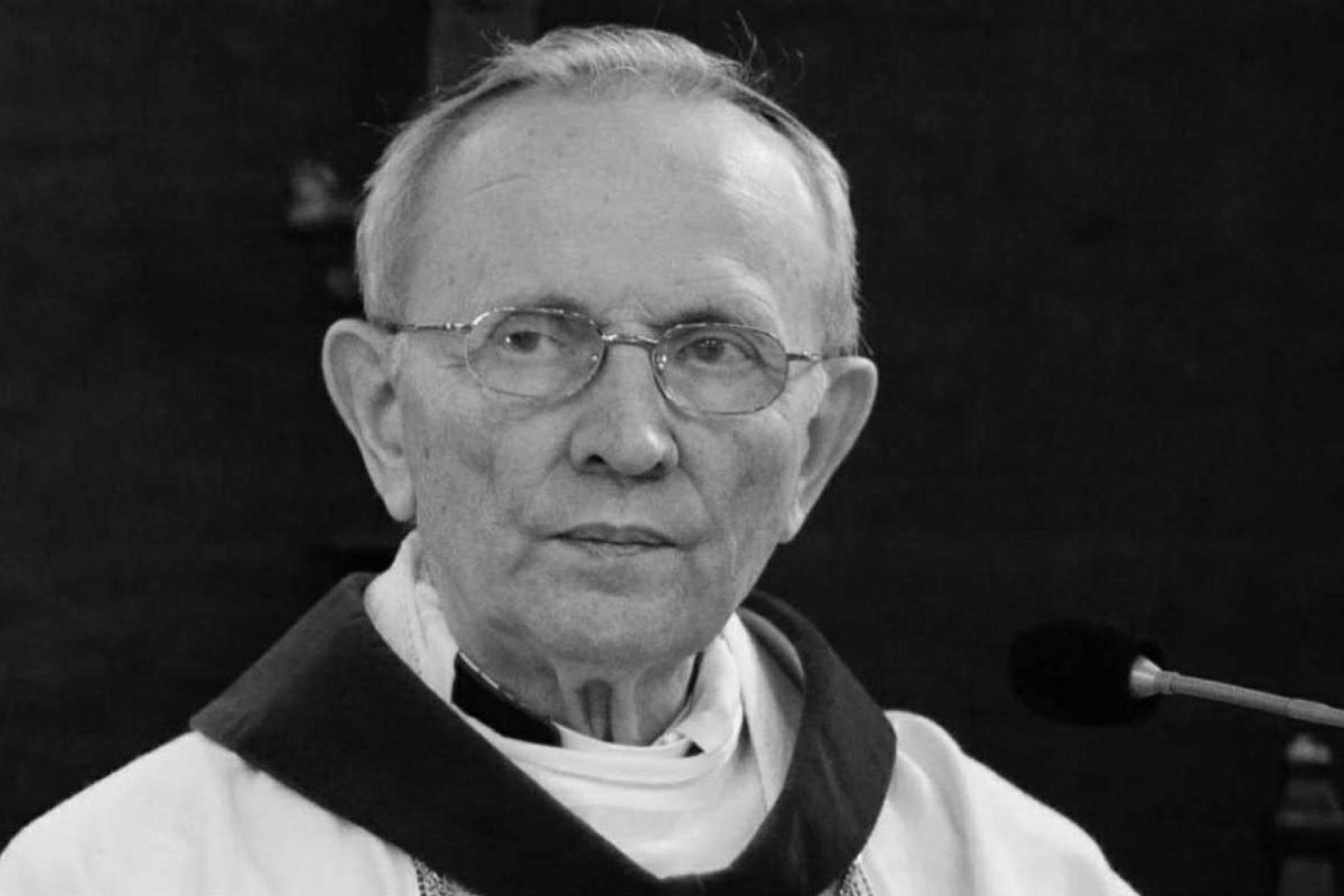 Był lubiany, szanowany i skromny. Tarnów żegna biskupa pomocniczego seniora Władysława Bobowskiego