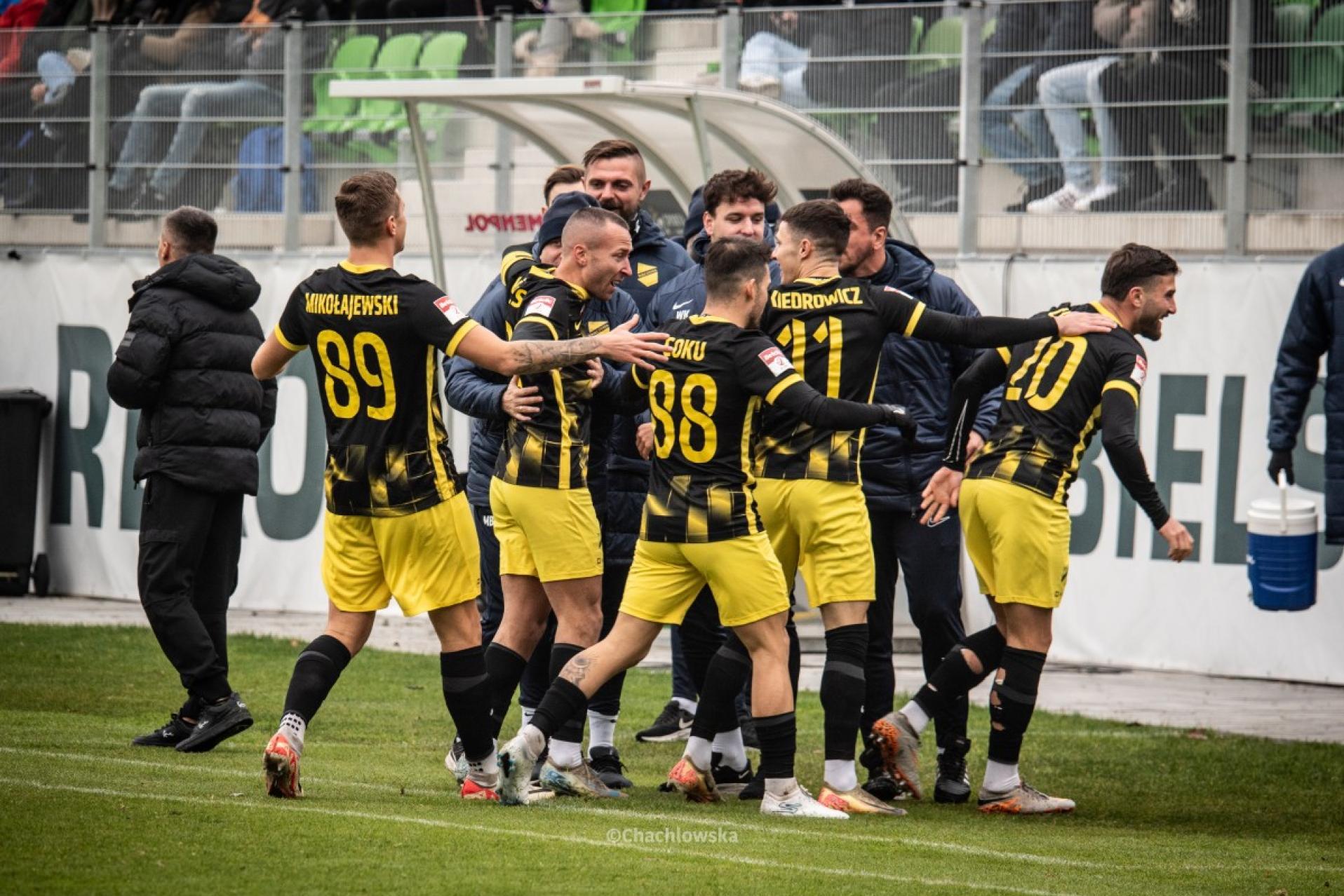 Wieczysta Kraków zmierzy się dziś z Pogonią Siedlce. "Żółto-czarni" zagrają w Sosnowcu