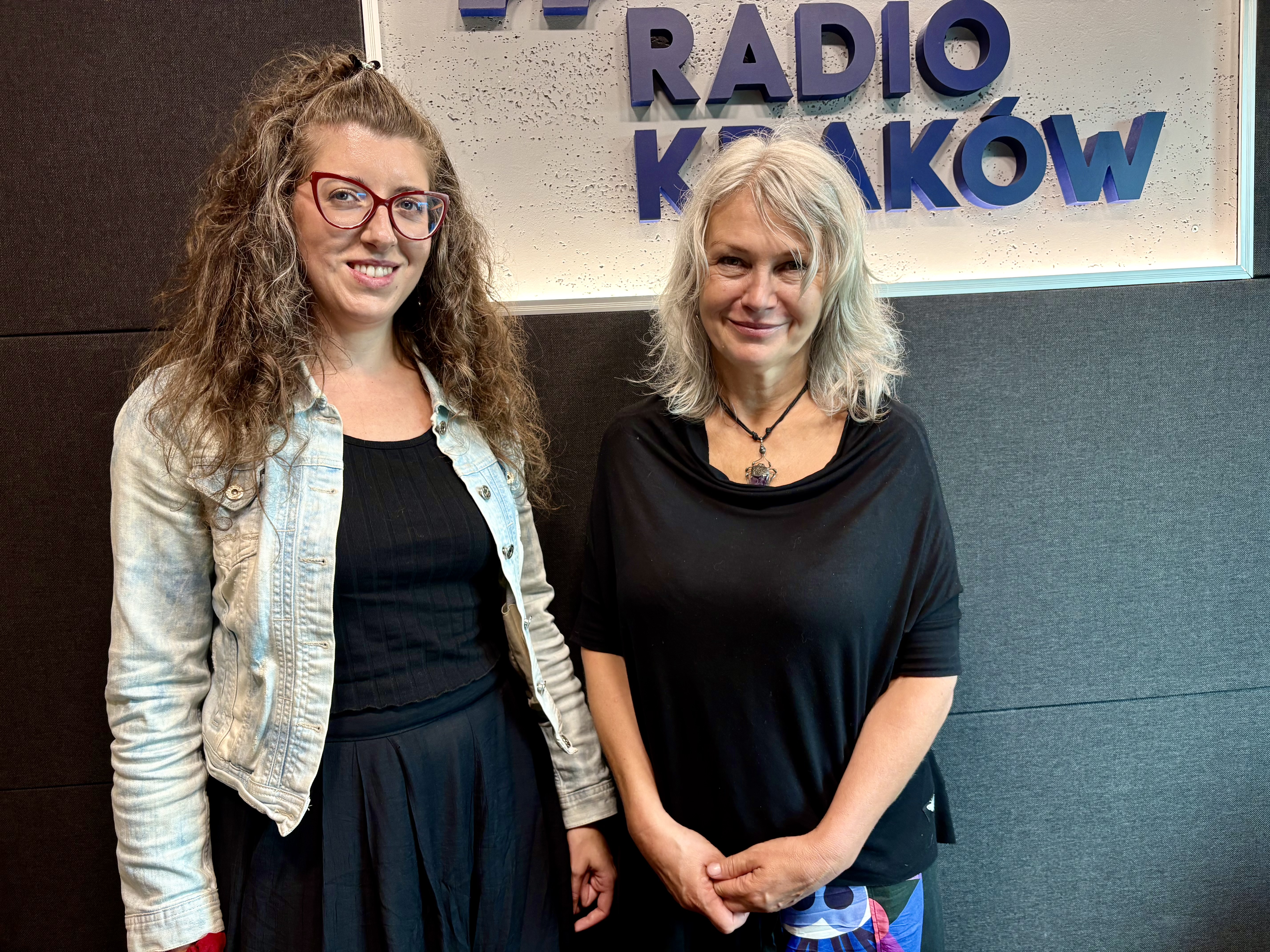 Gaja Gajewska i Beta Zalot w studiu Radia Kraków, fot. Agata Ciechanowska
