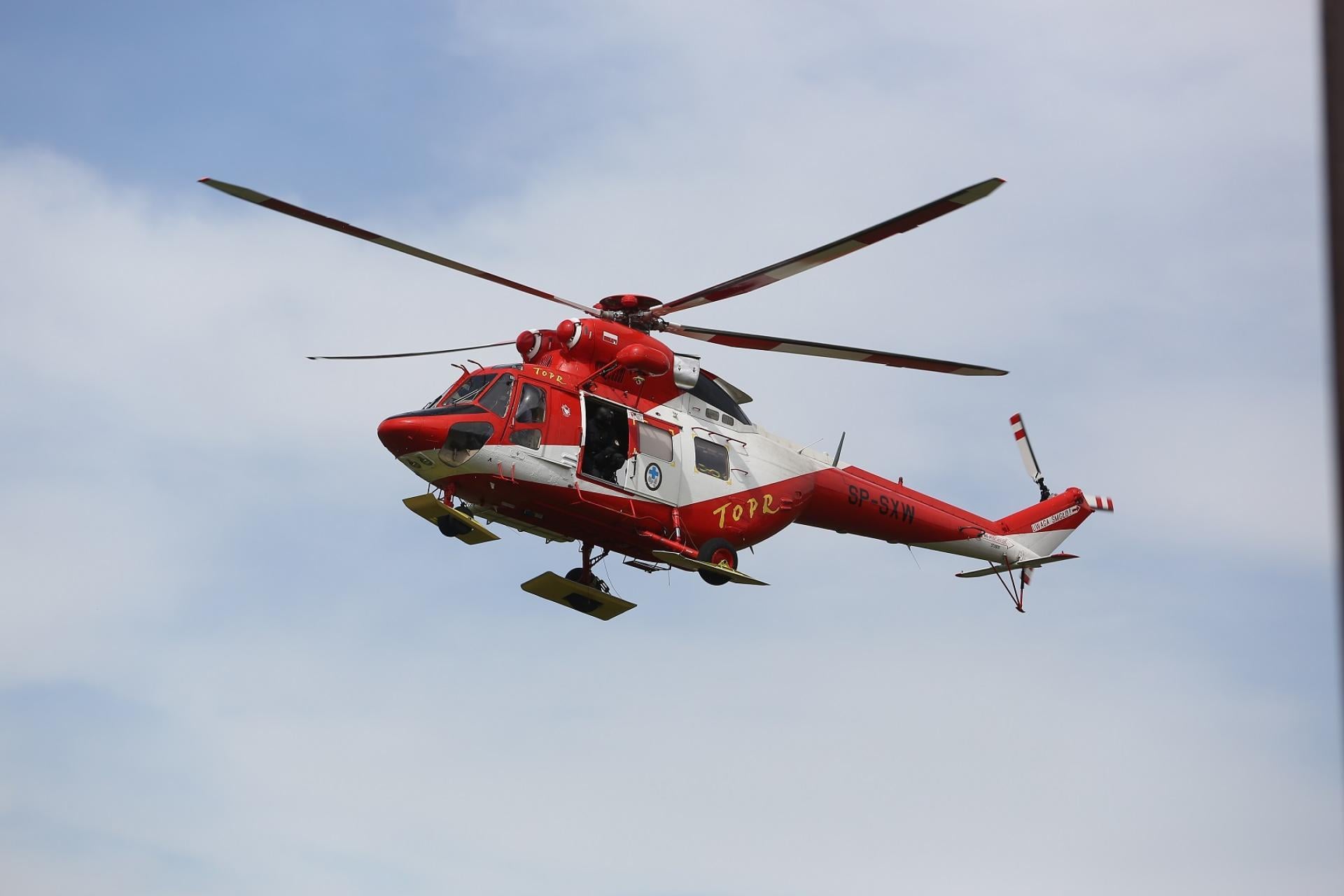 Sokół znów lata nad Tatrami- śmigłowiec TOPR wrócił do służby