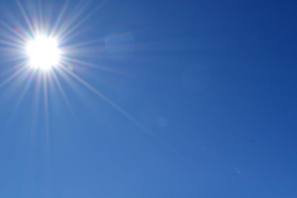 We wtorek zrobi się upalnie. Na niebie chmur nie znajdziemy