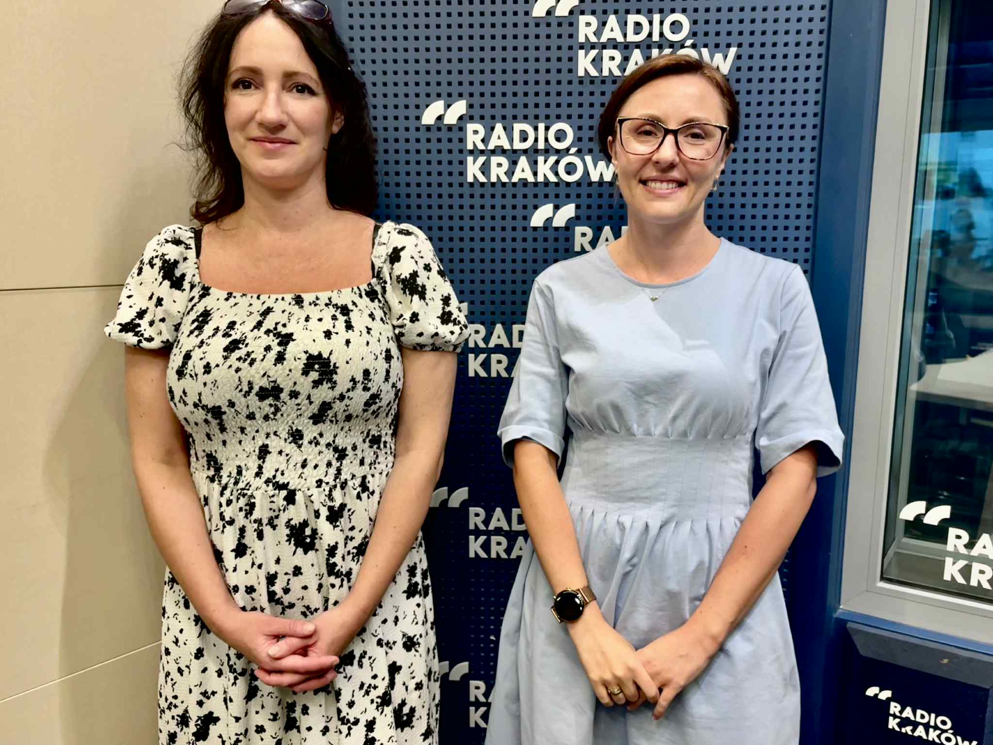 Katarzyna Salus i prof. Ewelina Jamróz w studiu Radia Kraków, fot. Sylwia Paszkowska 