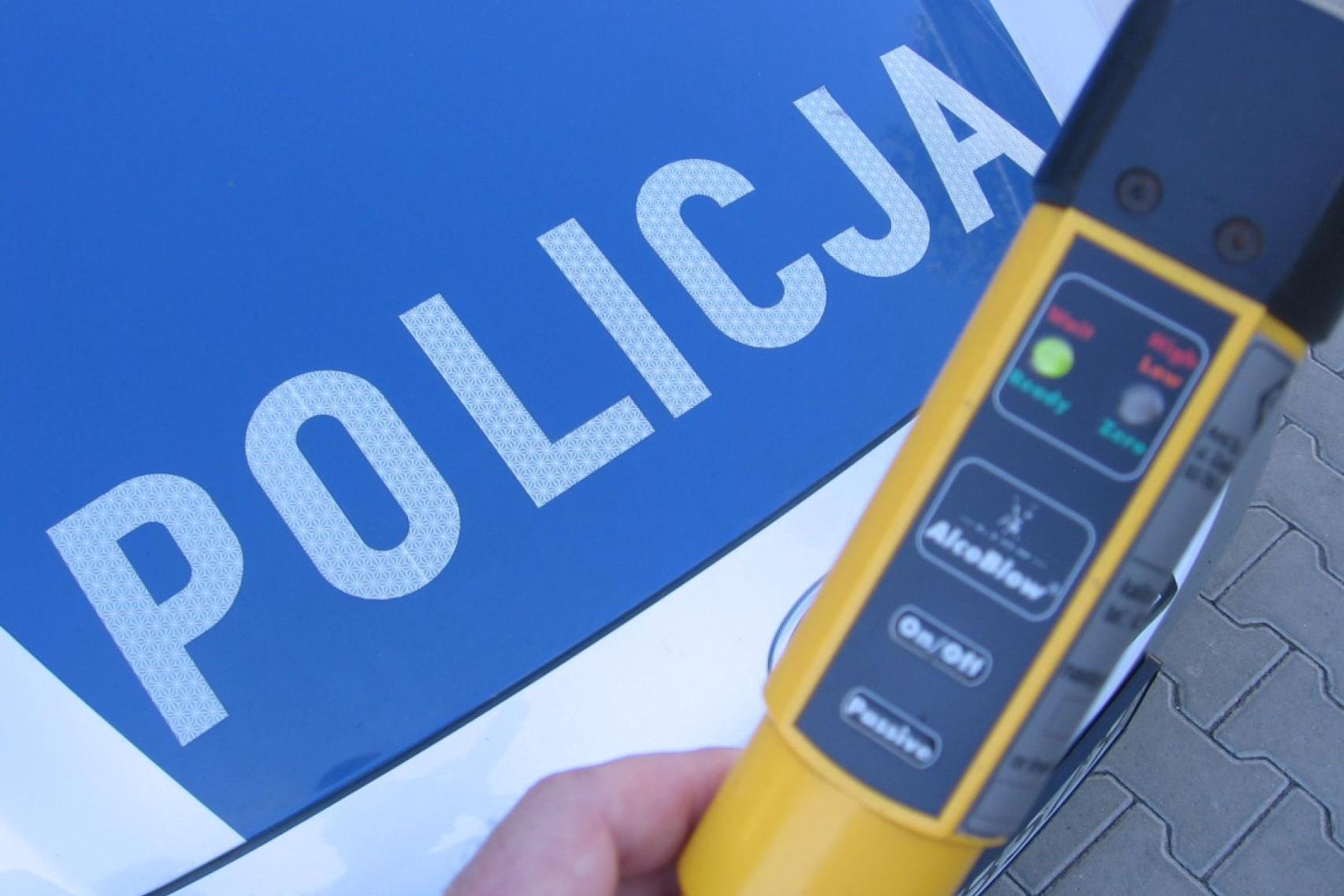 Policjanci działają w długi weekend. Podstawą kontrola trzeźwości