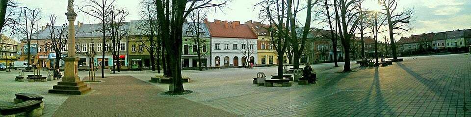 Rynek w Jaśle (fot. Tomasz Bienias/Wikipedia)