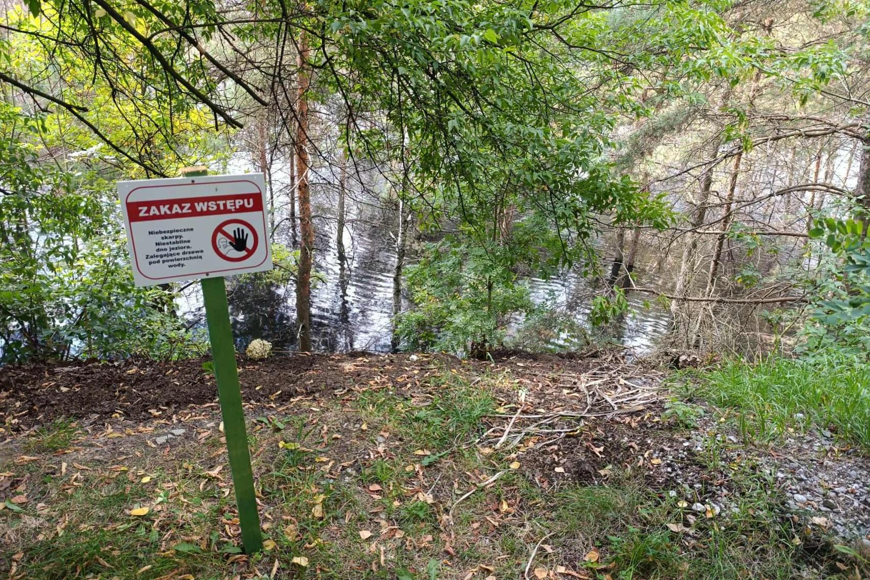 Zalewiska w Bolesławiu. Woda jest już 12 metrów od ogrodzenia kościoła