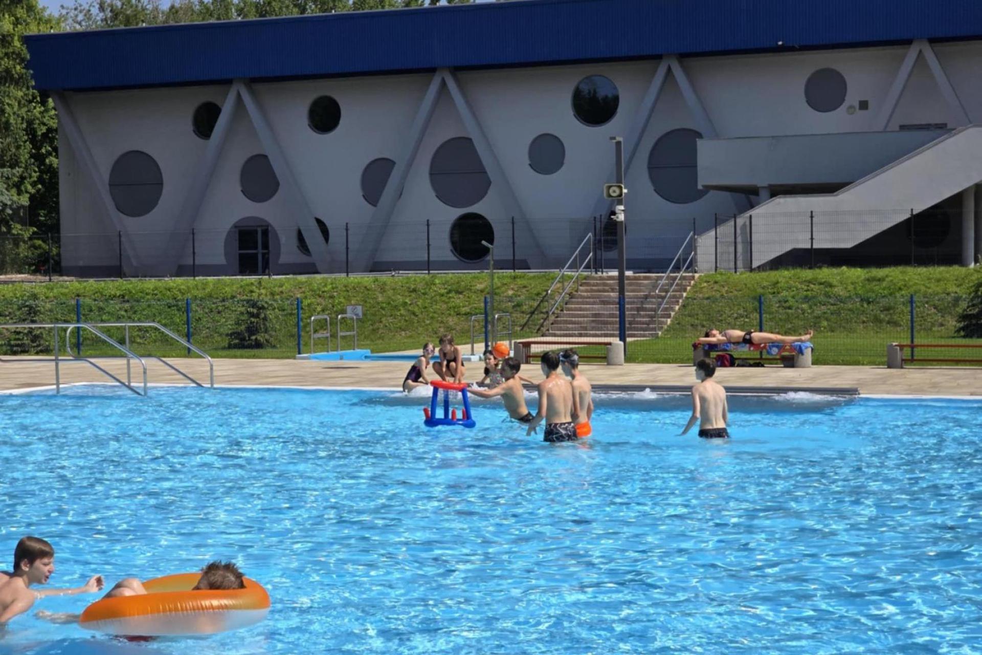 W tym roku letni park wodny w Mościcach będzie działał krócej. Został ostatni weekend