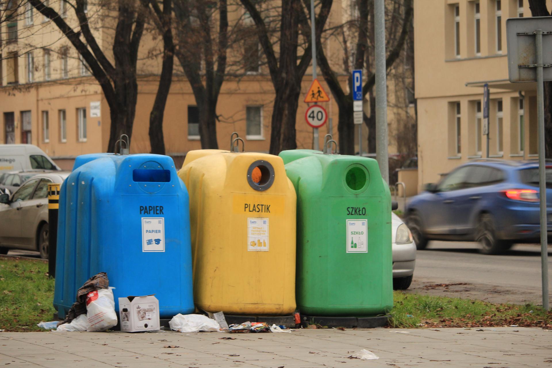 Śmieci drożeją o 30 proc. ? od poniedziałku nowa stawka w Krakowie