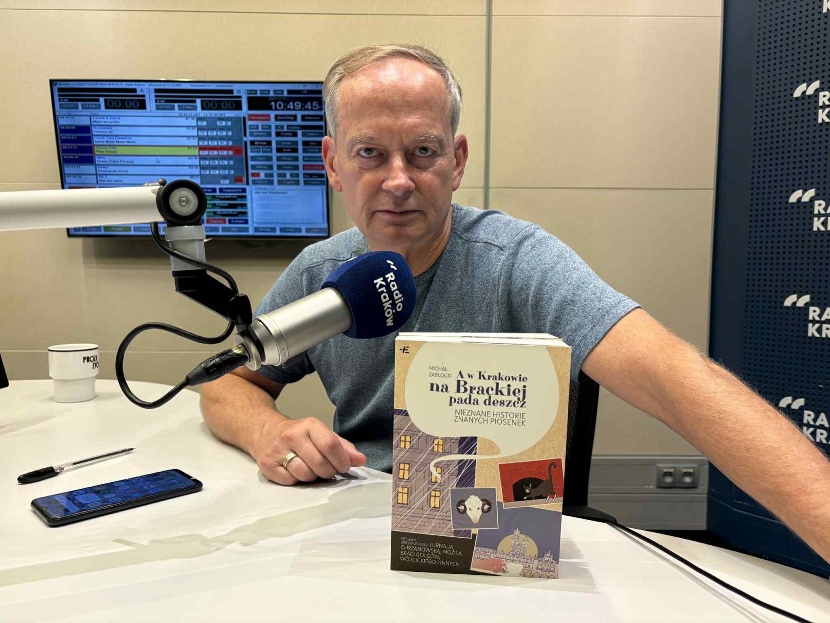 Jak powstawały utwory, które śpiewa cała Polska? Michał Zabłocki o kulisach swoich piosenek