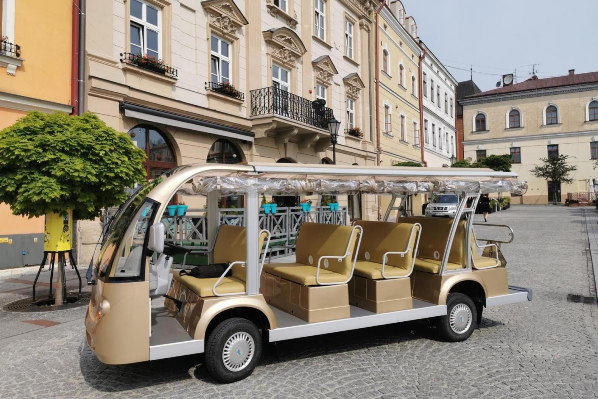 Tarnowski złoty meleks kursuje na nowych trasach. Każda poświęcona innej tematyce