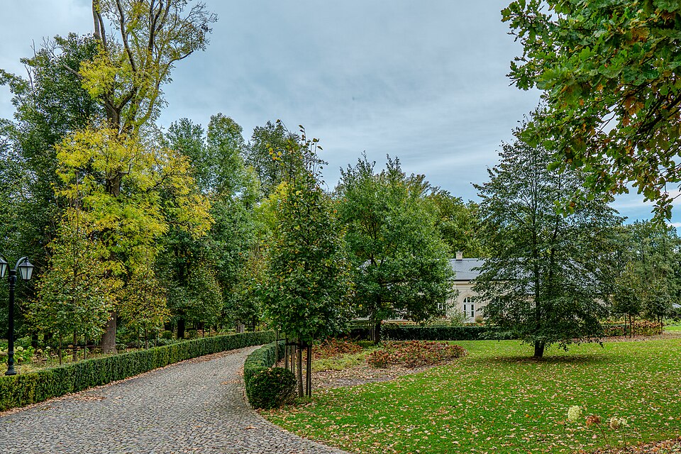 Krzyszkowice, park dworski (fot. Januszk57/Wikipedia)