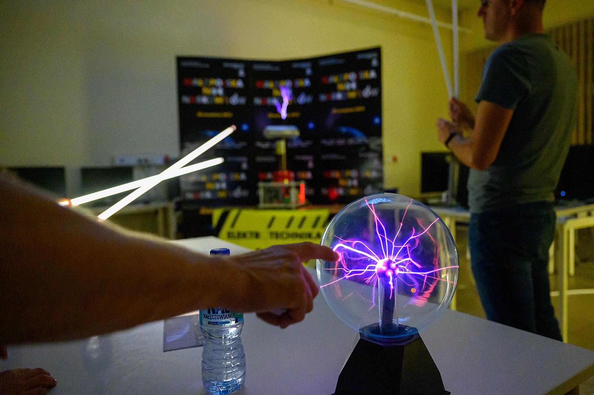 AGH odpala kosmiczną bombę. Szykuj się na Noc Naukowców