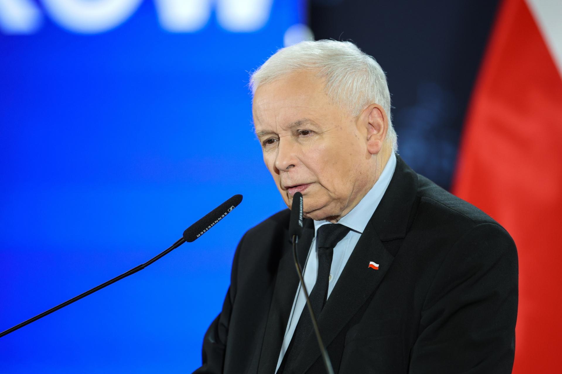 Kaczyński w Krakowie: zmiana traktatów UE zagrożeniem dla suwerenności Polski