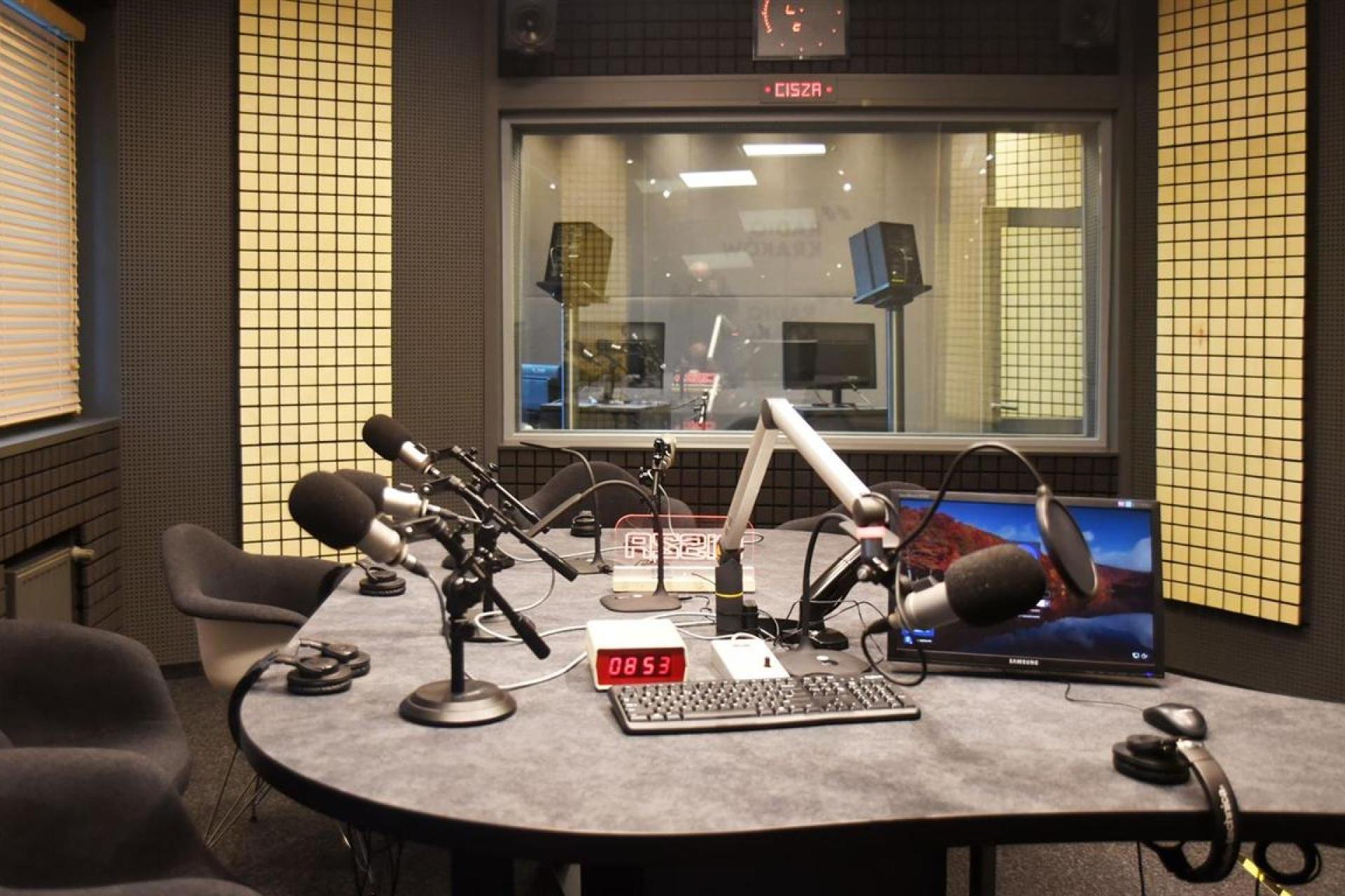 Centrum Pomocy Dzieciom, nieuczciwi urzędnicy i nierzosądni aktywiści. Wyczyn i Blamaż Tygodnia