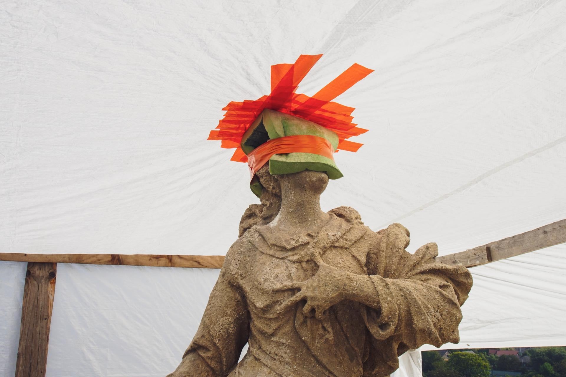 "To świadome niszczenie kultury". Jak konserwatorzy z Polski i Ukrainy chronią wspólne dziedzictwo