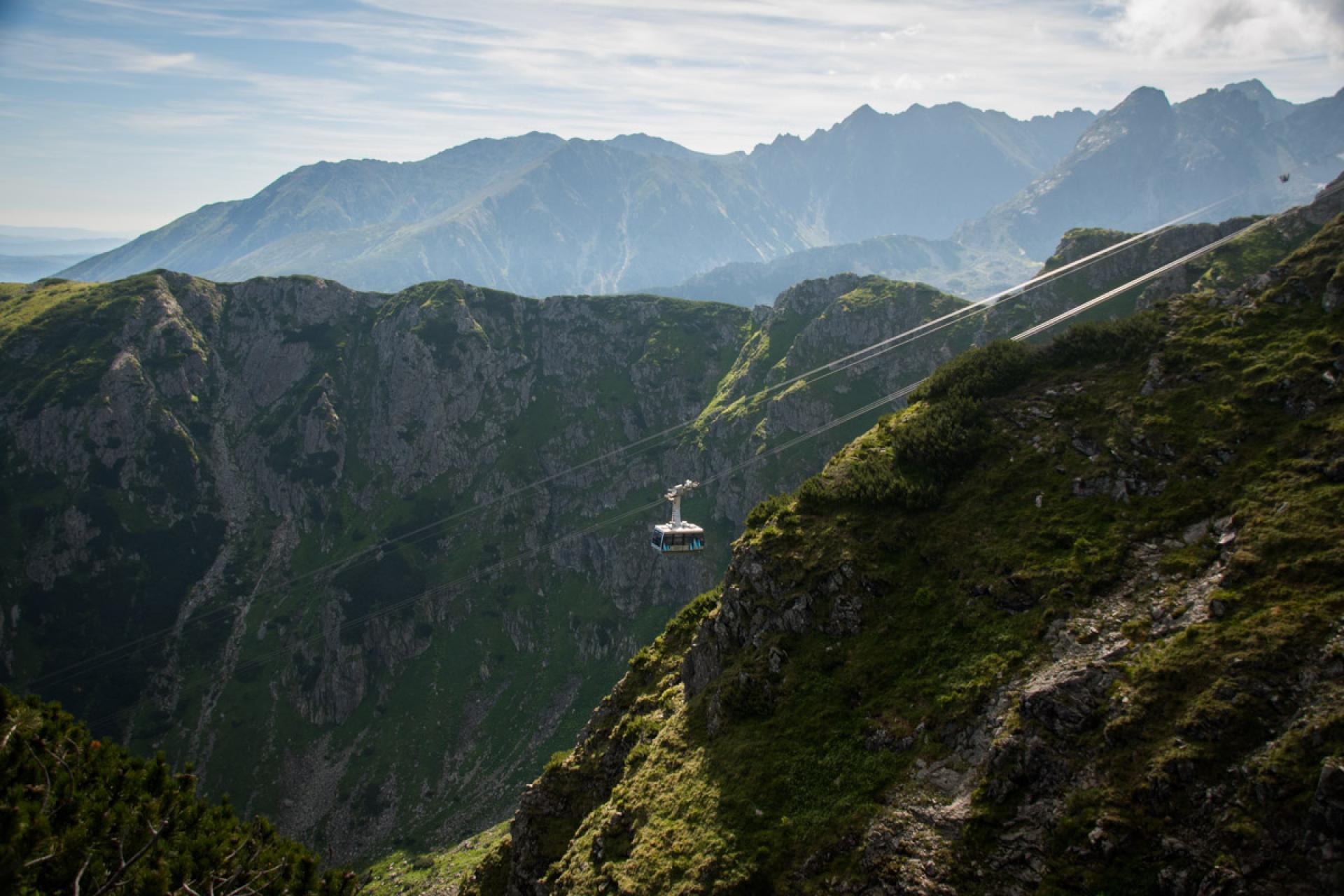 Usterka zasilania zatrzymała kolejkę na Kasprowy Wierch. Ruch wznowiony