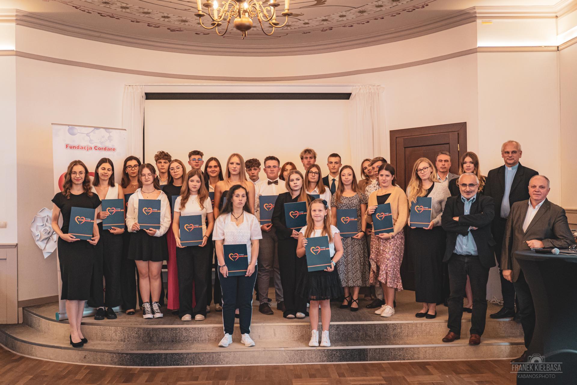 Wspierają młodych i ambitnych uczniów. Przyznali stypendia już po raz dziesiąty