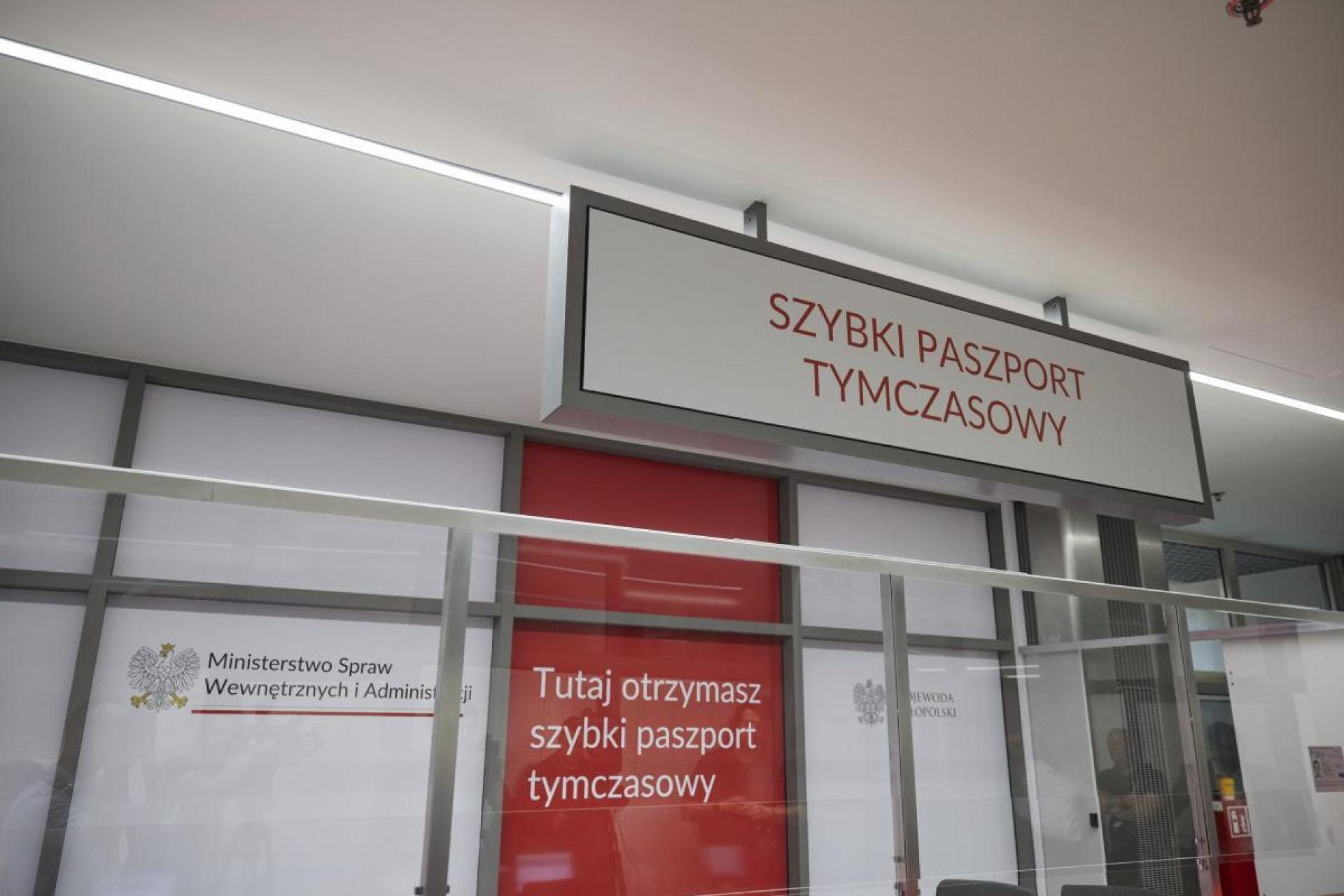 Punkt wydawania tymczasowych paszportów na krakowskim lotnisku uratował już cztery tysiące wakacji